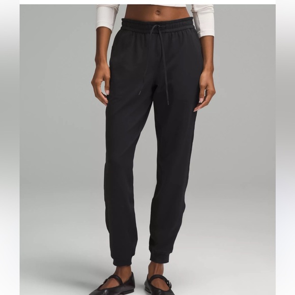 lululemon athletica Pants - Lululemon joggers